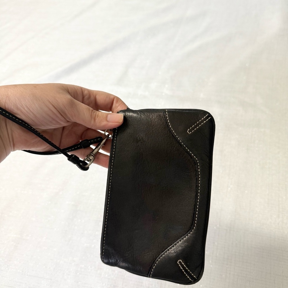 Coach Solid Black Smooth Leather Wristlet Top Zip